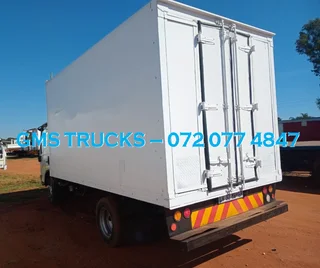2010 ISUZU NPR 300 BOX BODY TRUCK FOR SALE (JT63)