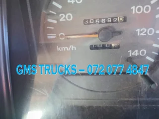 2011 NISSAN UD 40 DROPSIDE TRUCK FOR SALE  (JT16)