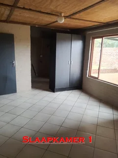 3 SLAAPKAMER HUIS TE HUUR - ROODEPLAAT (KAMEELDRIFT-OOS)