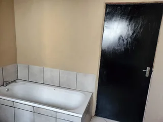 3 SLAAPKAMER HUIS TE HUUR - ROODEPLAAT (KAMEELDRIFT-OOS)