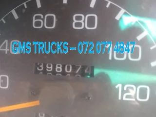 2010 FUSO (WITH TAIL LIFT) TRUCK FOR SALE (JT94)