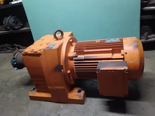 Electric Motors 3-Phase 11Kw Helical Gearmotor for Sale