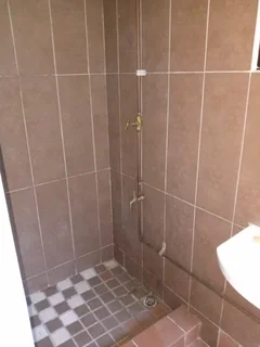 Bachelor unit for rent