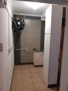 Flatlet Isipingo Rail 1 bedroom and kitchen