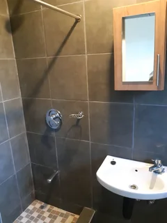 Flatlet Isipingo Rail 1 bedroom and kitchen