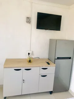 booking - Ad posted by SIHLE sboniso