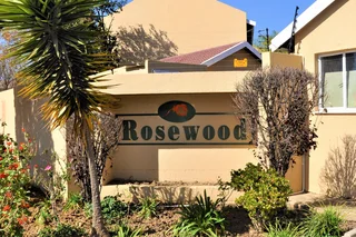 Room Available – Seeking a Housemate I’m looking for a responsible and friendly housemate to share