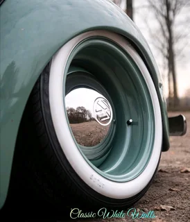 Mirrors / White walls