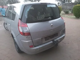 2006 Renault Grand Scenic for parts