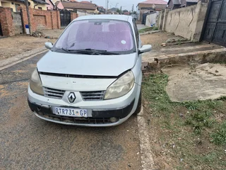Renault Scenic 2 1.9 dci stripping for parts