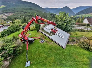 Hoeflon Mini Crane for sale