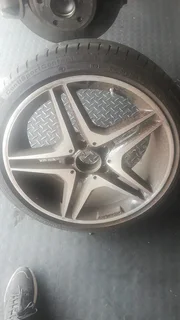 Original Mercedes 18” Mags