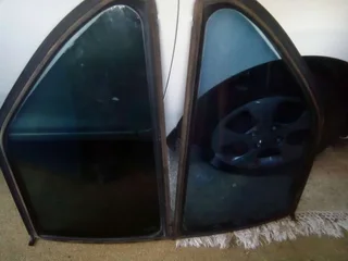 Bmw  E30  2door  Side Windows