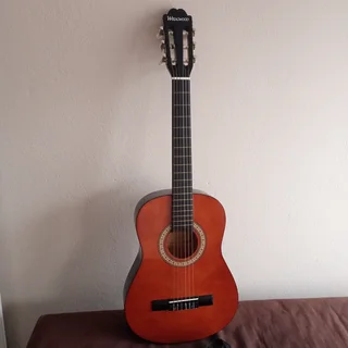 3/4 inch acoustic "Wedgwood" guitar with "Ritter" waterproof bag