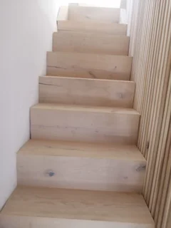 Floor fitters needed