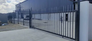 PALISADE FENCING AND GATES