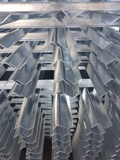 PALISADE FENCING &#64; PROLINE PALISADE