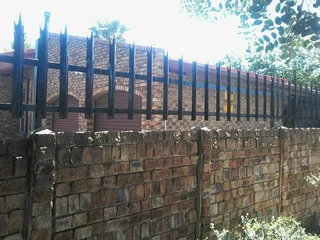 PROLINE PALISADE AND PROLAST PAINT