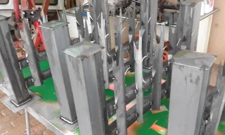 PALISADE FENCING, GATES AND PAINT