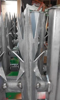 PALISADE FENCING, GATES AND PAINT