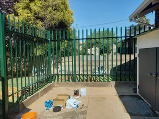 PROLINE PALISADE AND PROLAST PAINT