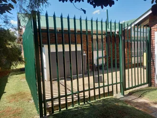 PROLINE PALISADE AND PROLAST PAINT