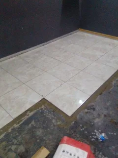 qualified builder/ home maintenance handyman for hire