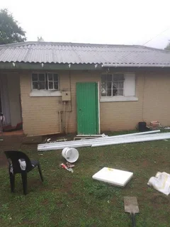 expert builder/ maintenance handyman