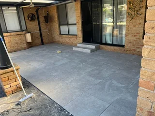 builder/ renovator/ handyman