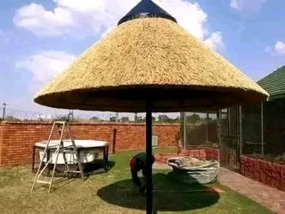 SIDWELL THATCHERS AND LAPAS