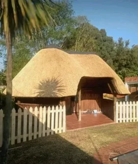 SIDWELL THATCHERS AND LAPAS