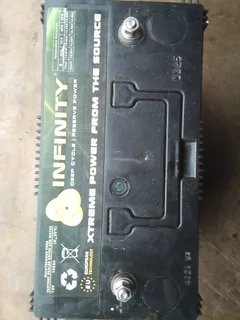 Deep cycle truck/inverter battery New