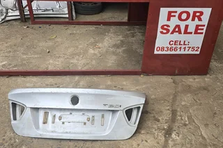 Bmw E90 Bootlid