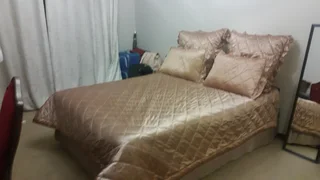 Large room  in Braamfontein incl water, elec and Fibre WiFi. Available now  or from 1 Jan 2026.