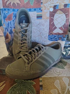 Adidas casual shoes UK10