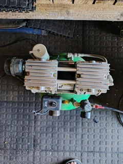 Dynair silent oil free compressor 12bar