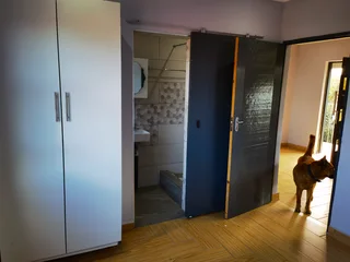 One bedroom flat  available for rent in Umbilo , DURBAN KZN going for R55000