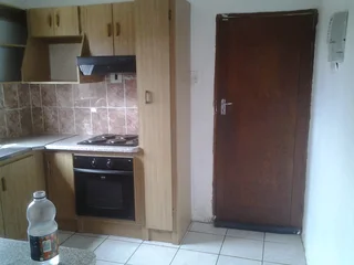 Rooms for Rent - Mbolompo