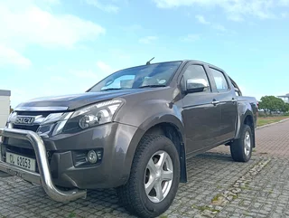 2014 ISUZU DTEC KB300