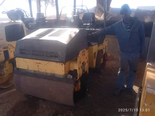 Bomag ride on roller.