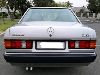 Mercedes Benz 190E