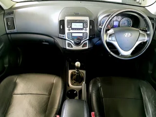 2010 Hyundai i30 1.6 GLS Manual