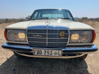 Mercedes Benz W123 230e