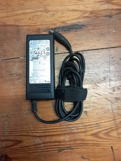 4 Laptop Power Supplies, Acer, Samsung, Mac, etc.