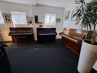 Baldwin upright piano