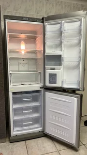 LG Refrigerator/Freezer