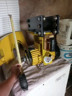RADIALARM SAW: DeWalt, 3 Phase