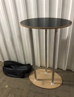 Portable Table for cocktails or promotions