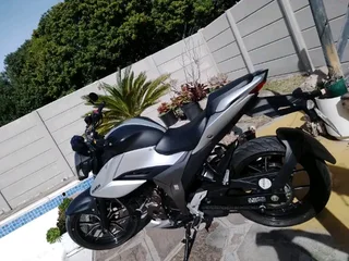 Suzuki Gixxer Naked 250fi