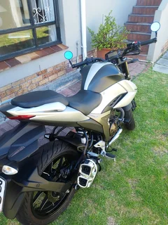 SUZUKI GIXXER NAKED 250FI